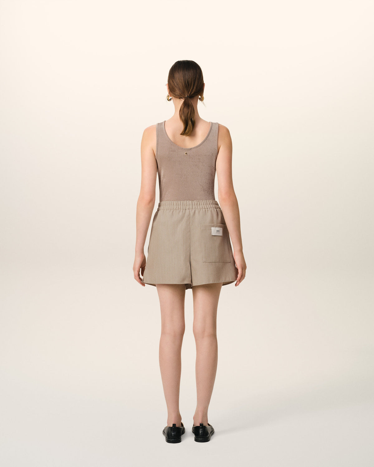 Short Beige Court Elastiqué En Laine - 10