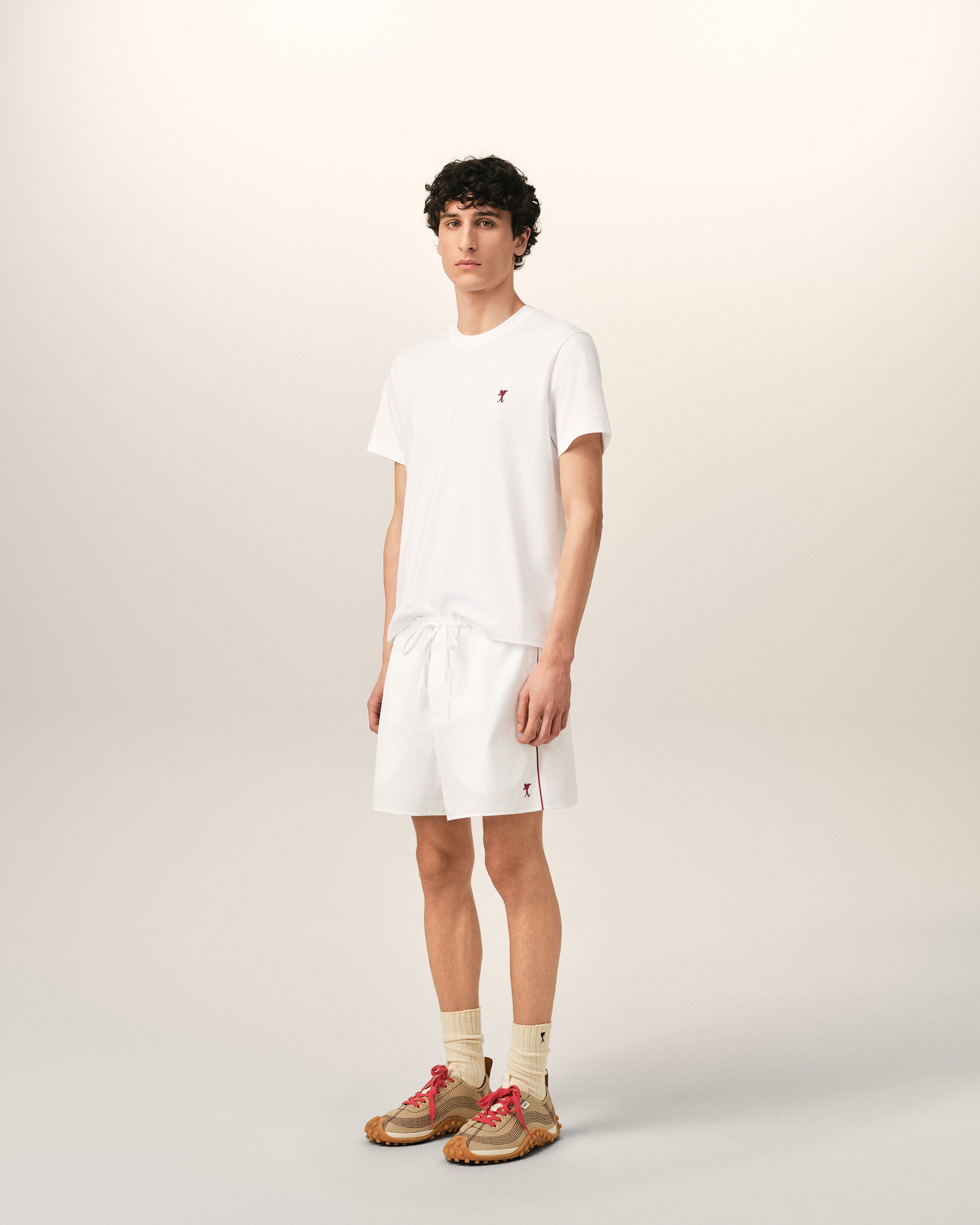 White cotton shorts with Ami de Coeur arrow - 6