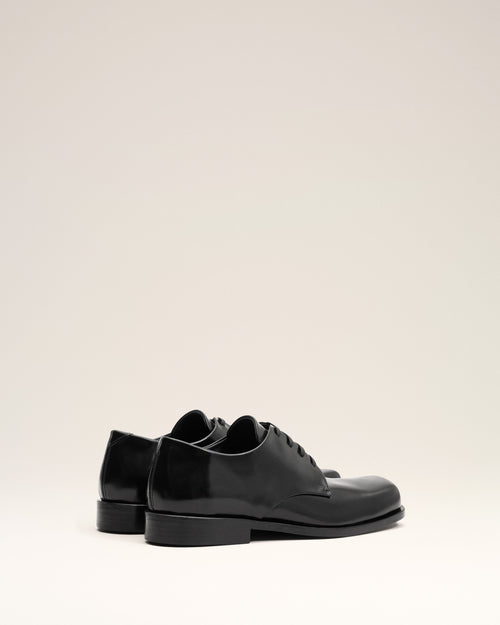 Souliers Derby Noirs en Cuir De Veau - 4 - Ami Paris
