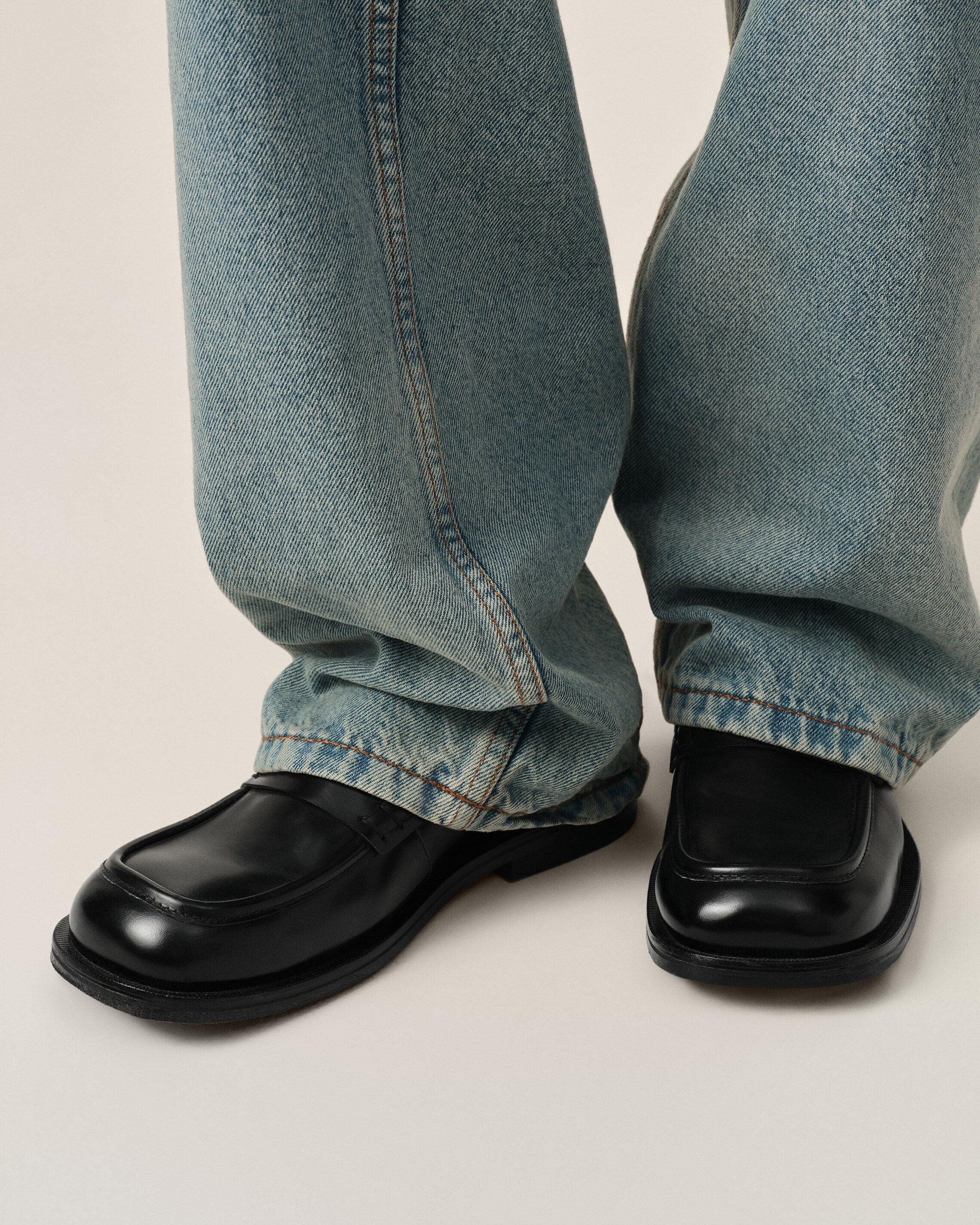 Black cow leather loafers - 7