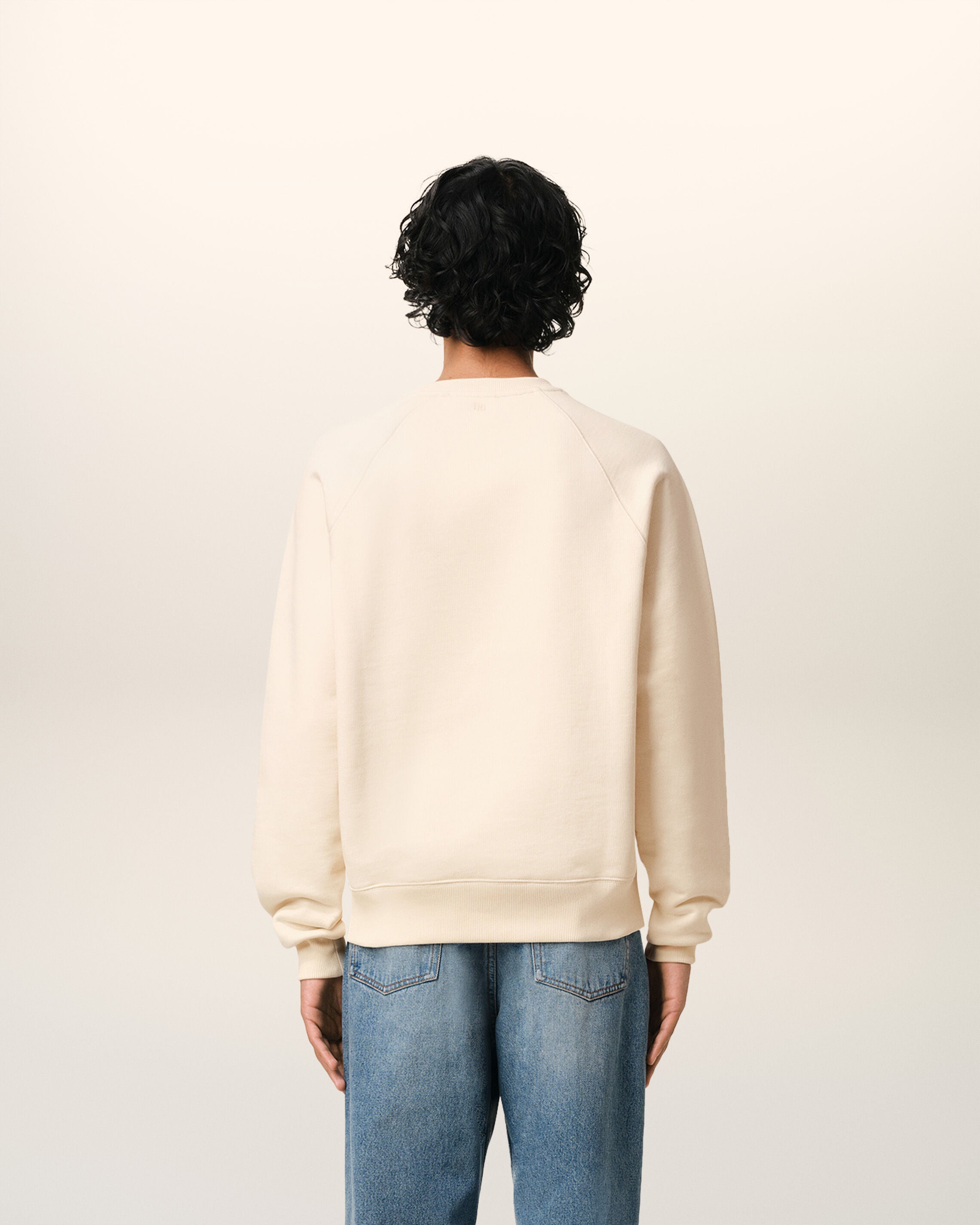 WHITE CREAM Ami de Coeur Patch Sweatshirt | AMI PARIS