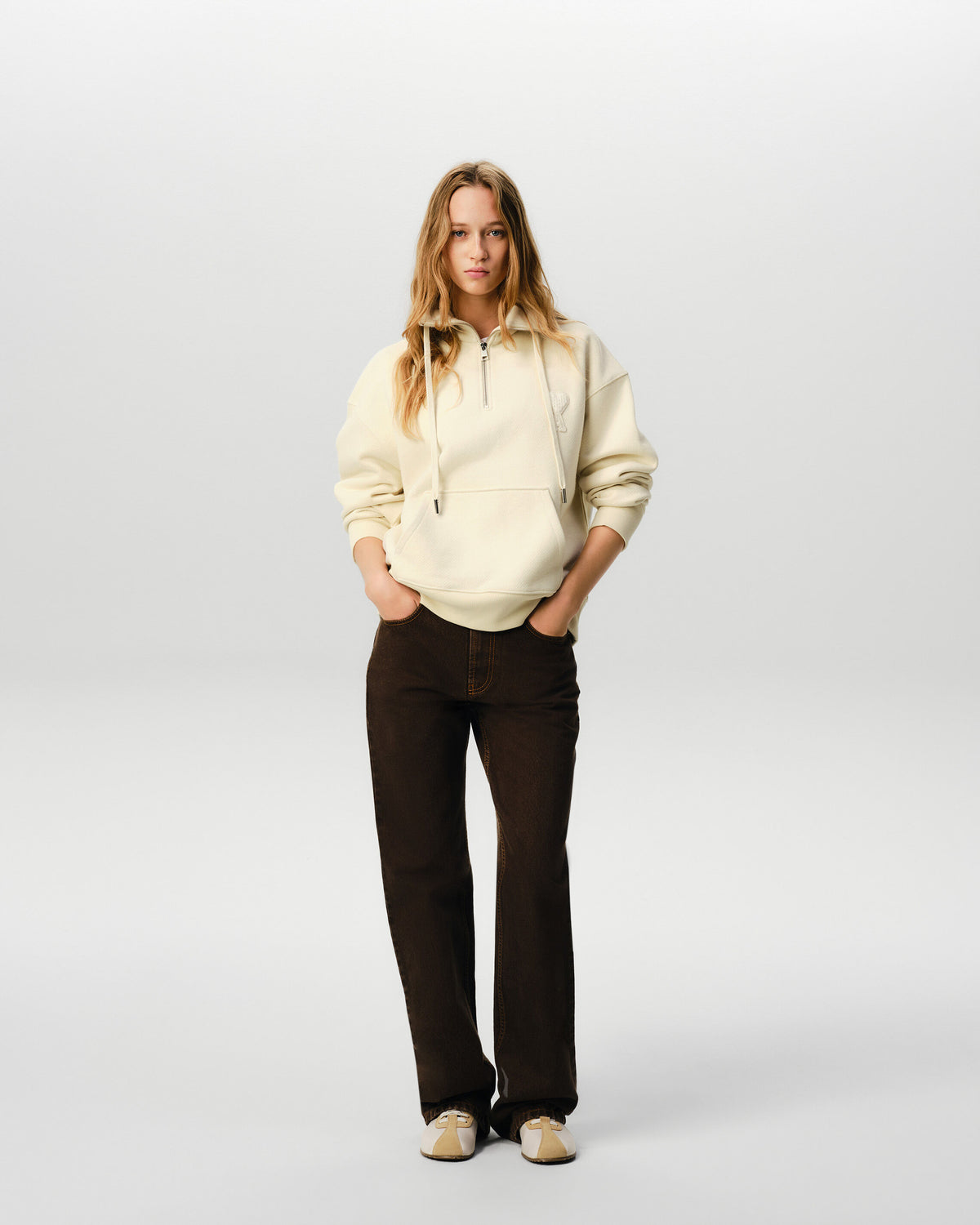 White zipped sweatshirt with Ami de Coeur - 9