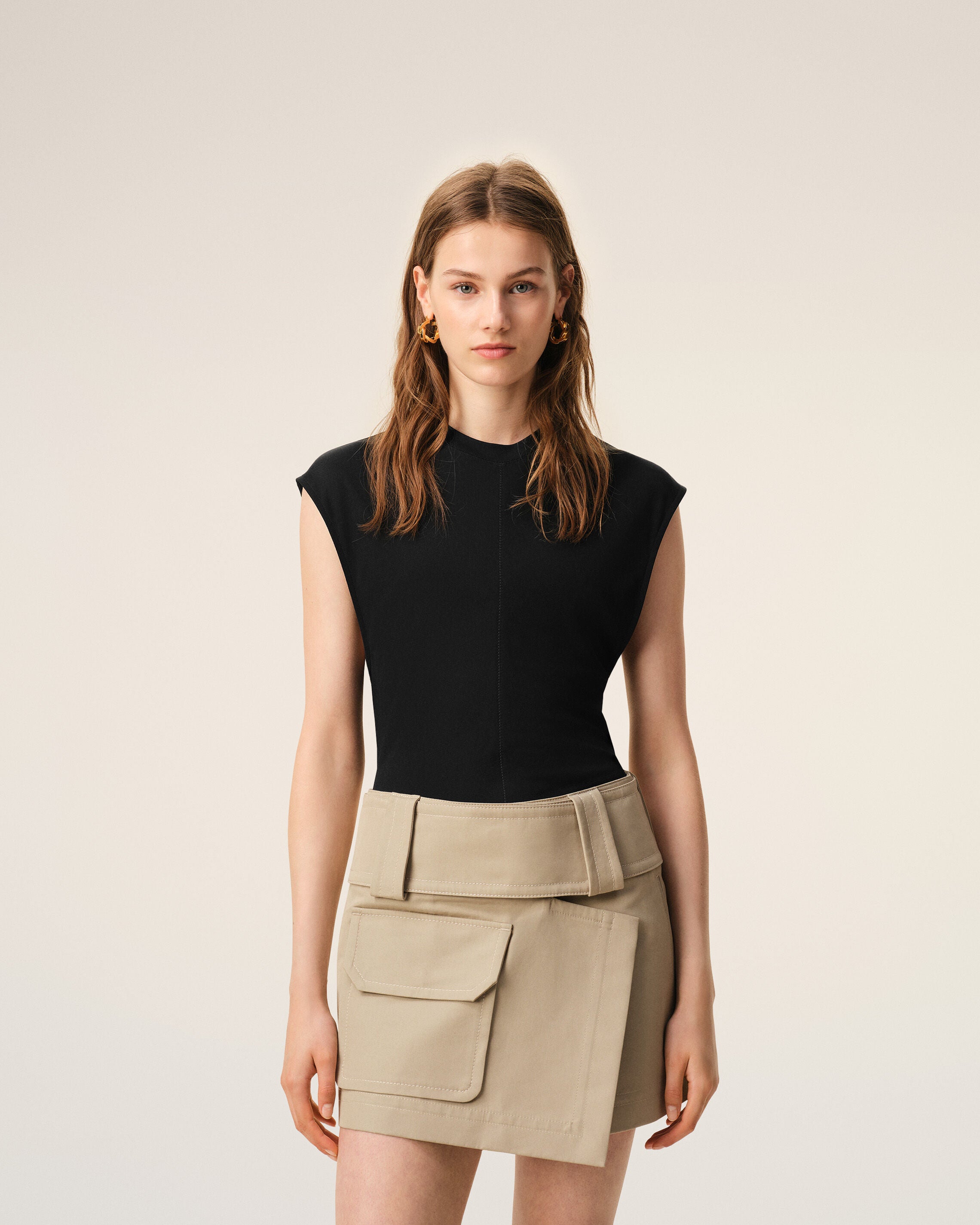Black Jersey Sleeveless Fitted Top - 10