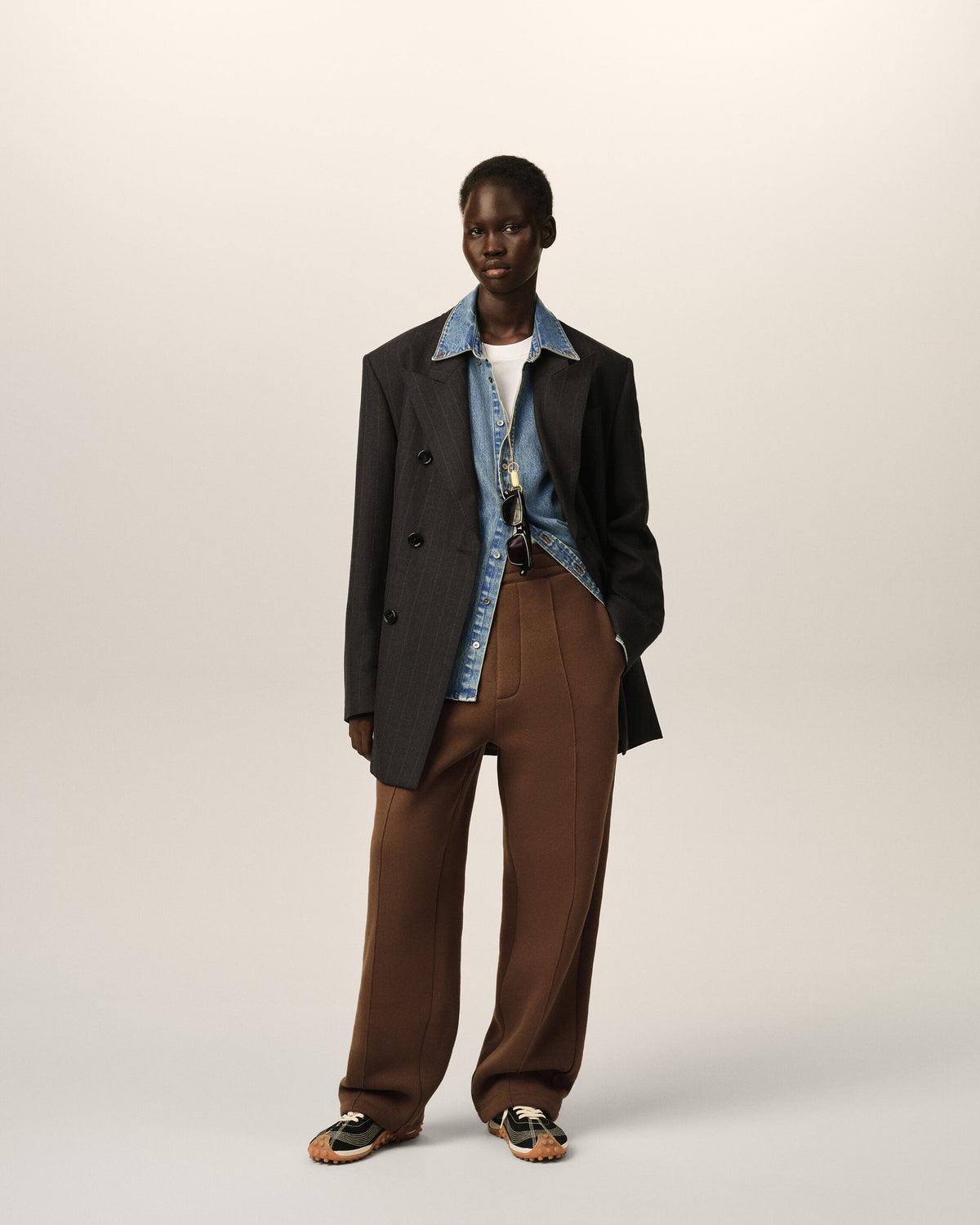 Brown cotton track pants with embossed Ami de Coeur - 8