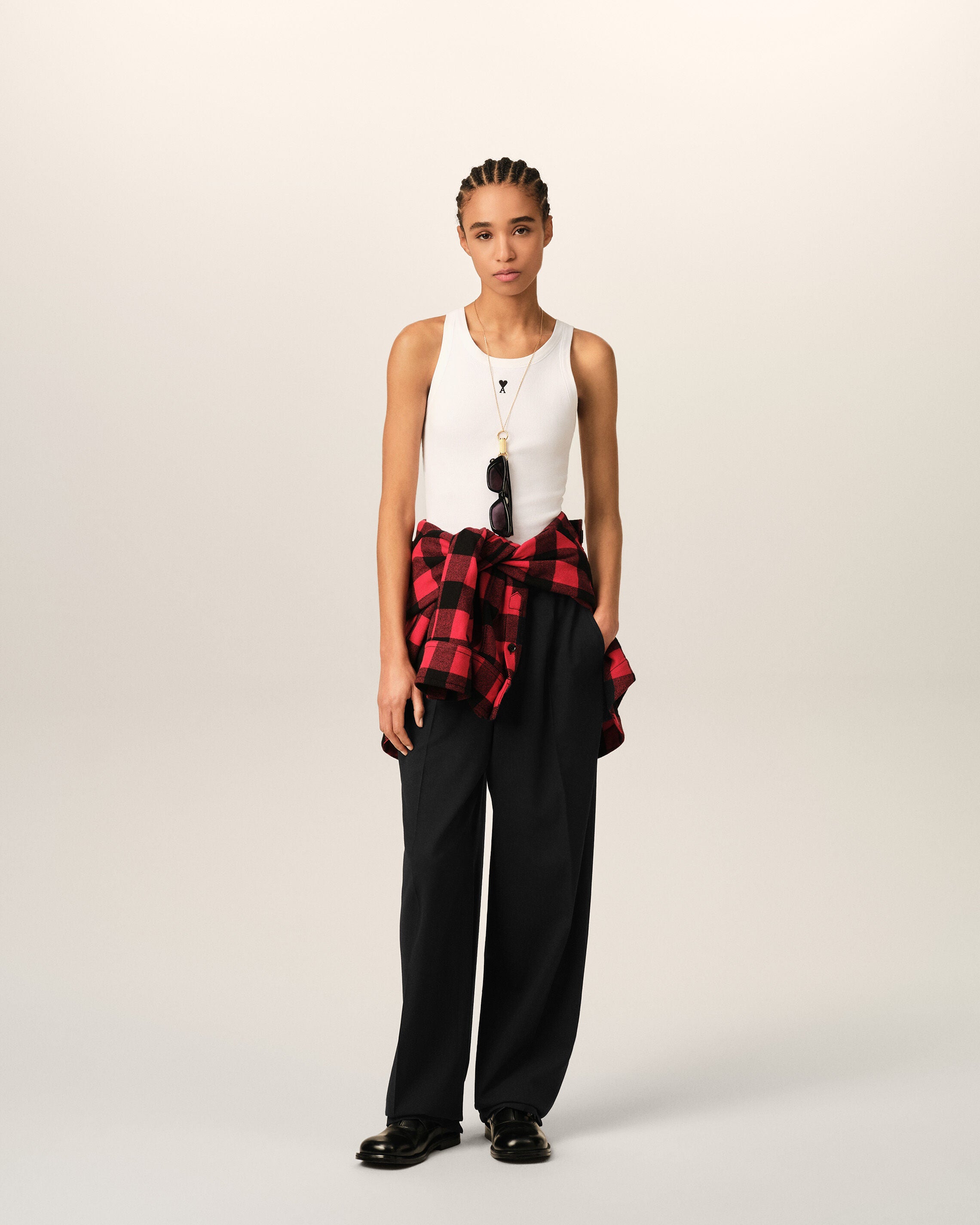Black elasticated-waist wool trousers - 8