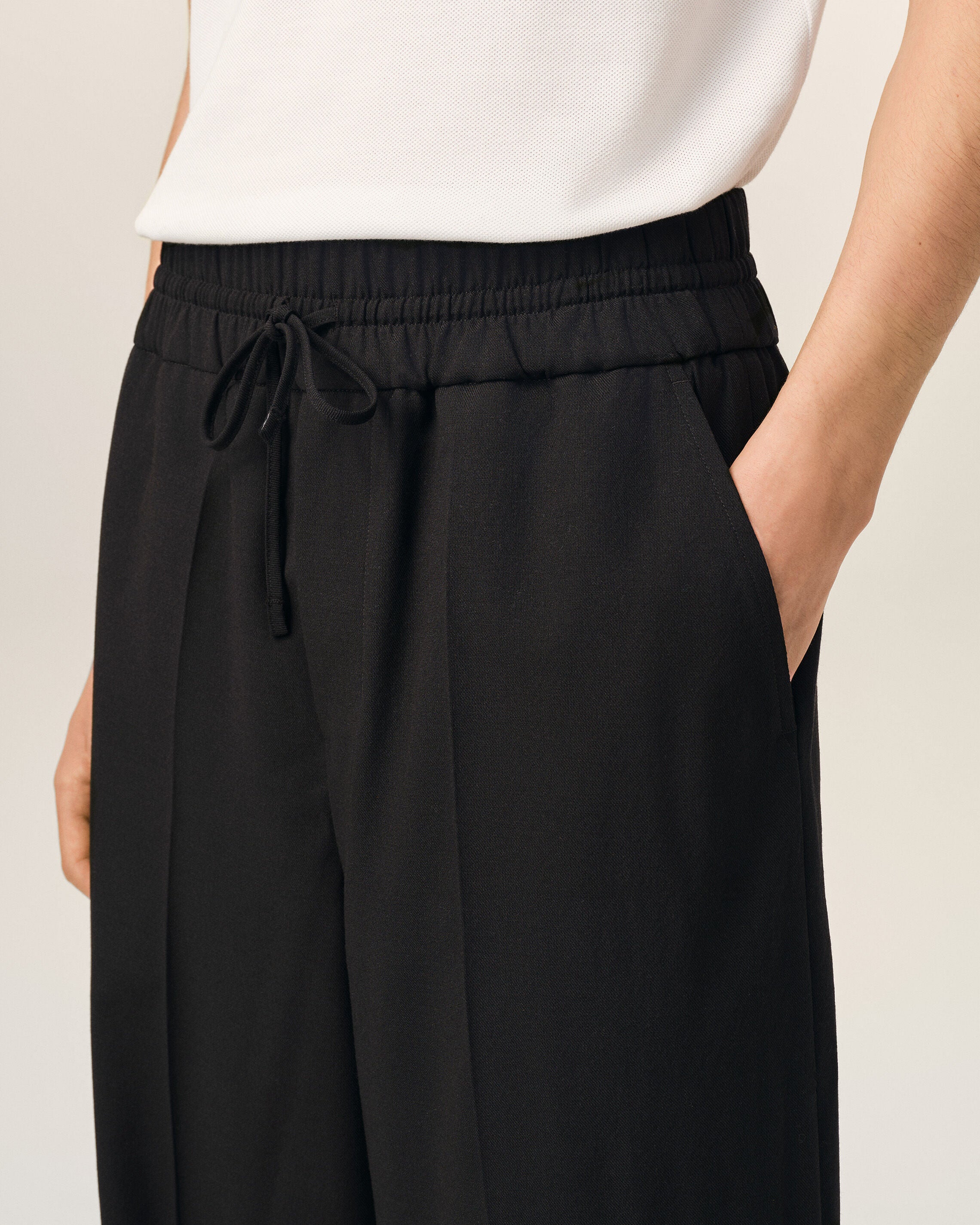 Black elasticated-waist wool trousers - 5