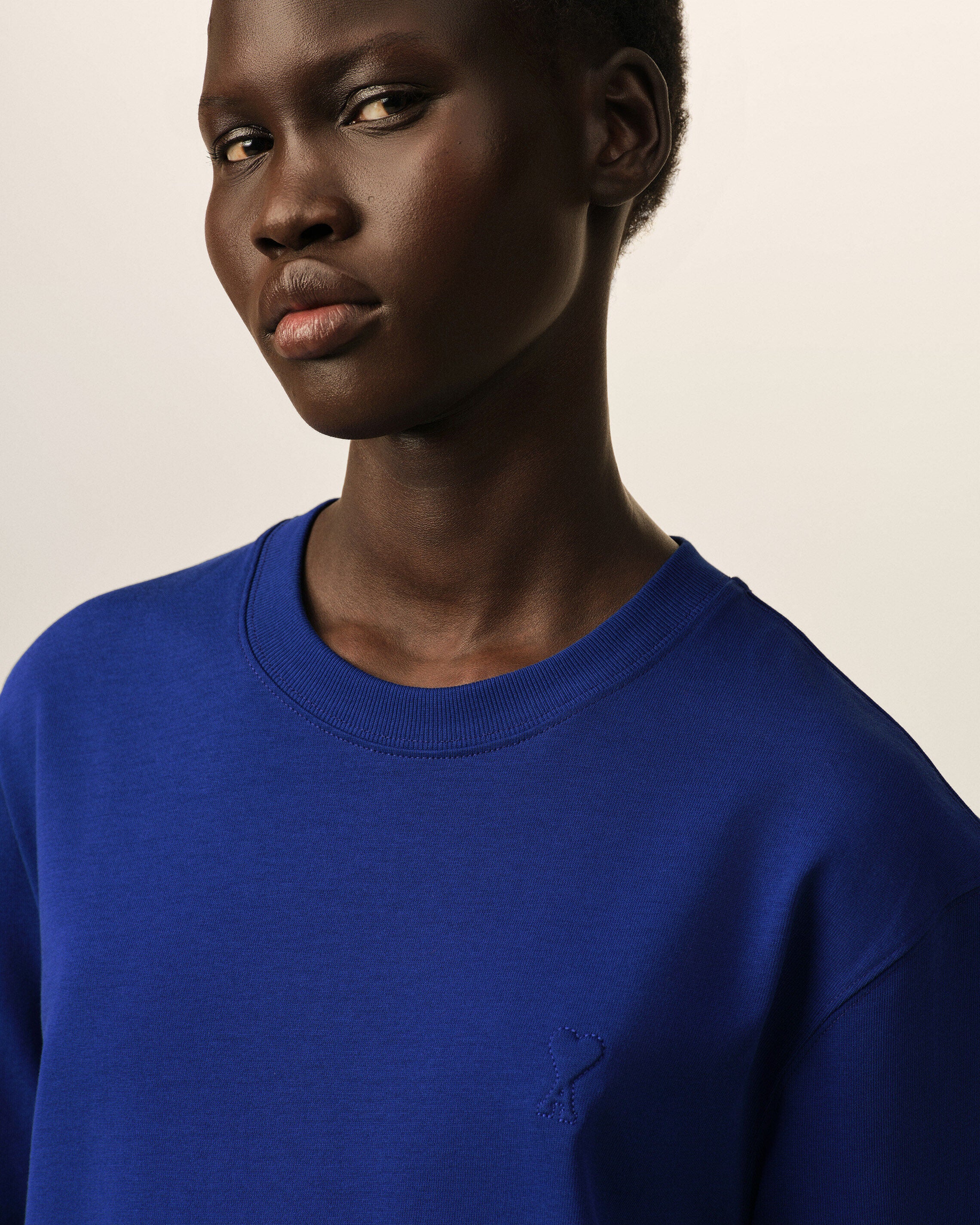 T-shirt bleu en coton Ami de Coeur embossé - 10