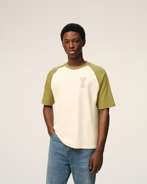 Weiß-grünes Baumwoll-T-Shirt mit gestricktem Ami De Coeur Aufnäher - 3 - Ami Paris