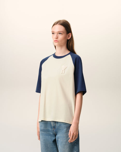 Weiß-blaues Baumwoll-T-Shirt mit gestricktem Ami De Coeur Aufnäher - 12 - Ami Paris