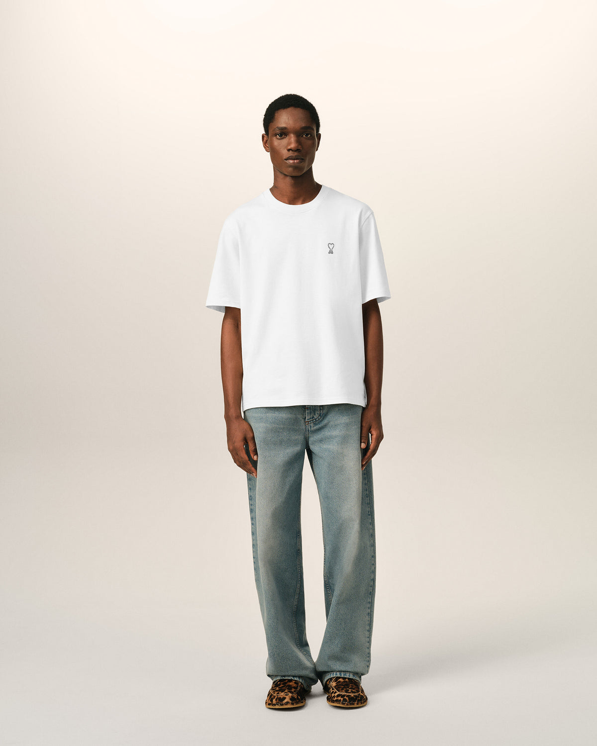 White cotton t-shirt with "Place des Victoires" print - 4