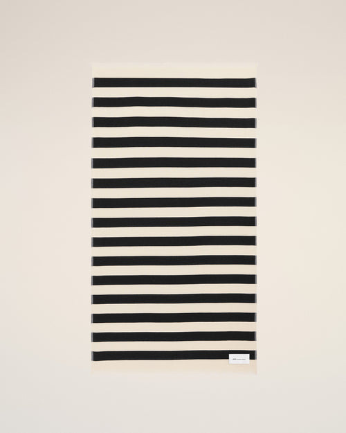 Serviette De Plage Noire A Rayures en Coton - 1 - Ami Paris